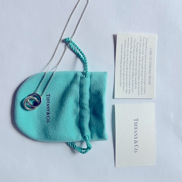 Tiffany & Co Interlocking circle necklace - Picture 2 of 11